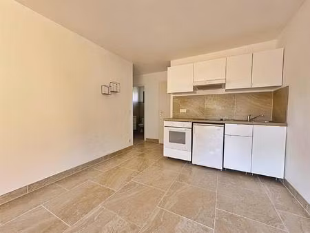 aix - pont de l'arc : t1/2 (27 m²) à vendre
