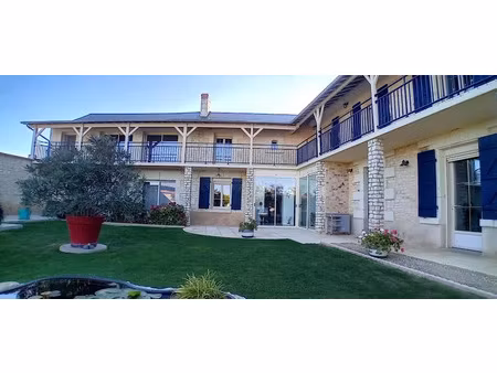 vente maison 8 pièces 220 m² à ceaux-en-loudun (86200)  285 000 €