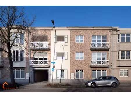 ruim gelijkvloersappartement nabij het centrum van brasschaat.