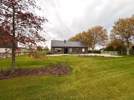 landelijk gelegen alleenstaande concierge woning met 3 slpks | grote tuin