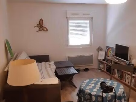 location appartement 2 pièces 40 m² à bordeaux (33800)