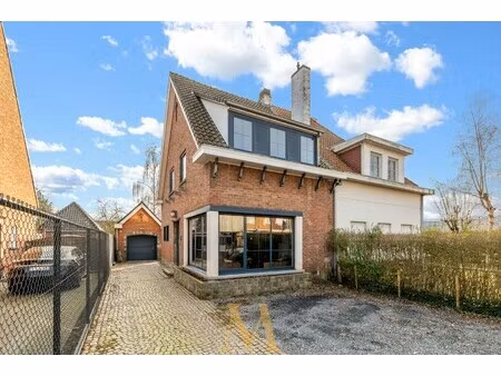 huis te koop in wevelgem met 3 slaapkamers