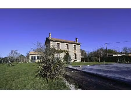 belle maison de campagne rénovée avec piscine à saint girons
