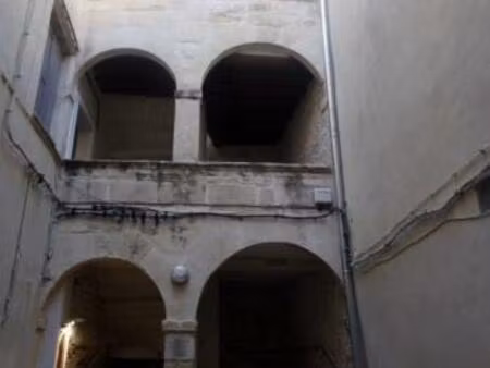 location appartement 1 pièce 21 m² à nîmes (30000)