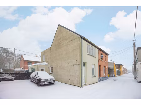 huis te koop in stabroek met 2 slaapkamers