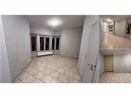studio à louer à rue des carmes 77 namur (vbd75109)