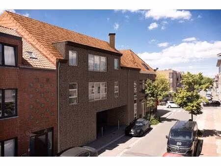 appartement te koop in sint-niklaas met 3 slaapkamers