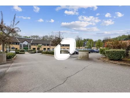 location bureau champs sur marne 77420