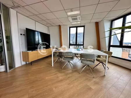 bureaux à louer au pied de la gare