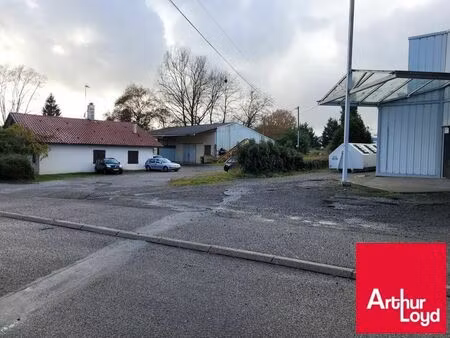 location local commercial 980m2 saint-paul-lès-dax 40990 - 3900 € - surface privée