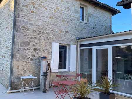 vente maison 12 pièces 323 m² saint-yzans-de-médoc (33340)