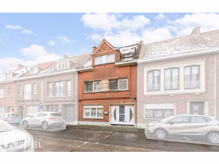 huis te koop in sint-niklaas met 4 slaapkamers