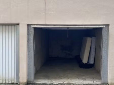 vente garage 15 m²
