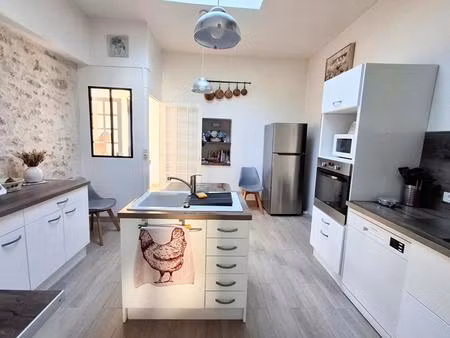 vente maison 7 pièces 225 m² pugnac (33710)