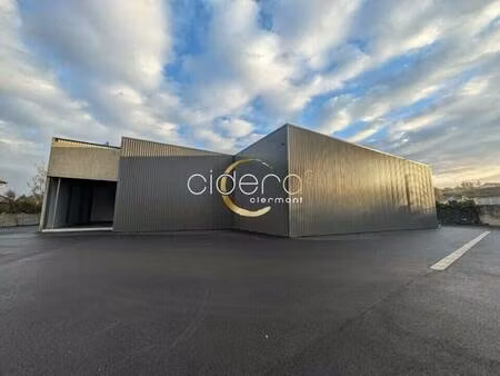 local d'activités à louer