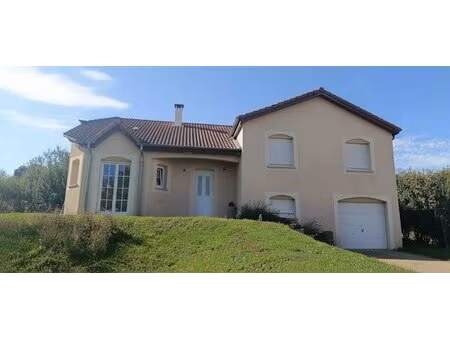 en vente maison 107 m² – 219 000 € |château-rouge