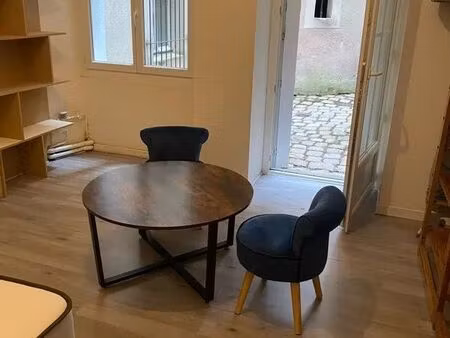 location appartement 1 pièce 39 m² à nantes (44000)