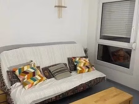 location appartement 1 pièce 27 m² à saint-étienne (42000)