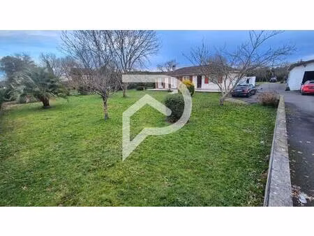 maison de plain-pied amou 5 pièces 135 m² avec studio de 23 m²