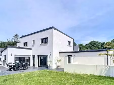 vente maison à riantec (56670) : à vendre / 269m² riantec