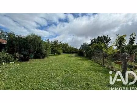 vente terrain à fouras (17450) : à vendre / 791m² fouras