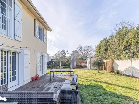 vente maison 5 pièces 104 m² à blanquefort (33290)  442 260 €