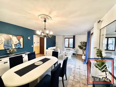 vente maison 8 pièces 239 m² à six-fours-les-plages (83140)  679 000 €