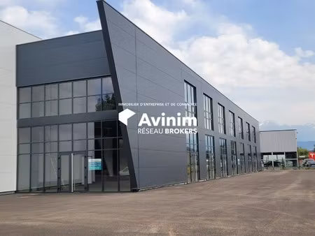 location local commercial