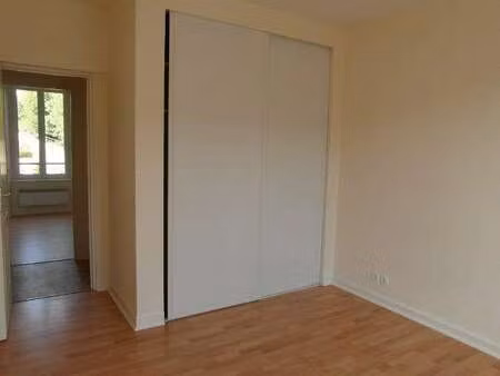 location appartement 2 pièces à saint-quay-portrieux (22410) : à louer 2 pièces / 26m² sai