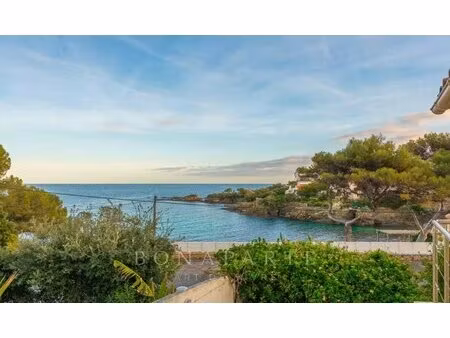 villa vue mer panoramique à 10 mètres de la plage