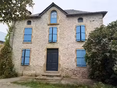 vente ferme 9 pièces 250 m² à tauriac-de-naucelle (12800)  800 000 €
