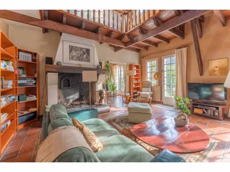 vente maison 6 pièces 211 m² à merignac (33700)  685 000 €