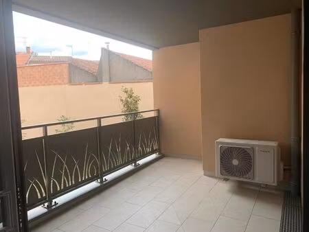 location appartement 2 pièces 46 m² à albi (81000)