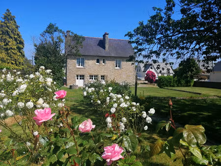 plelan le petit bourg : maison indépendante en pierre avec atelier d'artiste  potentiel de