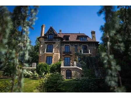 propriété de caractère  de style belle époque.