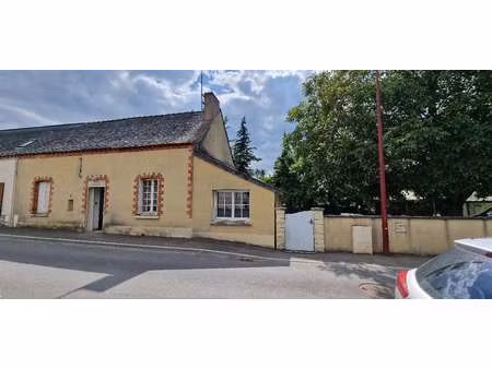 vente maison au lion-d'angers (49220) : à vendre / 77m² le lion-d'angers