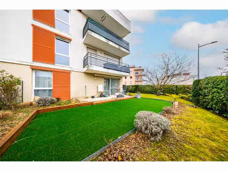 spacieux t3 avec jardin privatif.