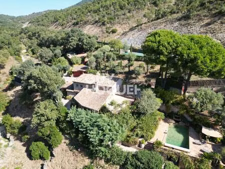 propriété à vendre de 9 pièces de 328 m²