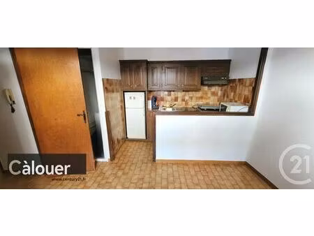 appartement f2 à louer - 2 pièces - 27 m2 - roquemaure - 30 - languedoc-roussillon