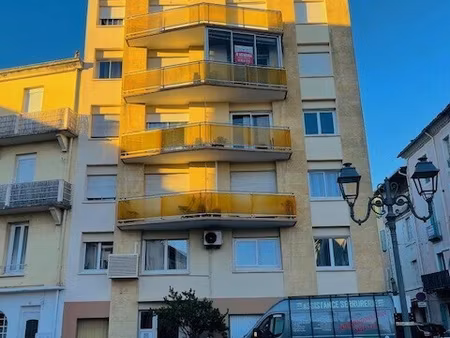 ales - appartement t3 - sh: 59.94m2- balcon- garage.