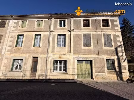 maison de village 5 pièces 157 m²