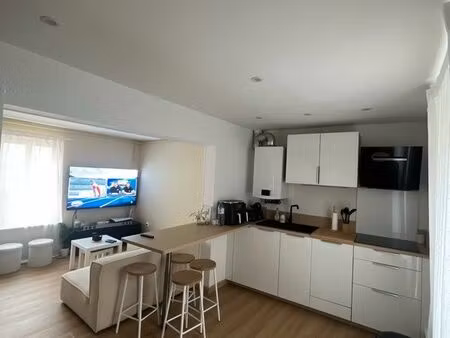 duplex lumineux - 48m habitables à chambly - idéal premier achat ou investissement