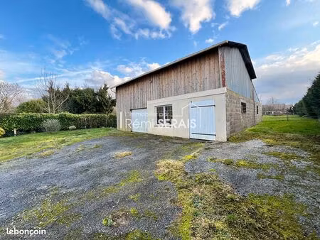 loft/atelier/surface 1 pièce 138 m²