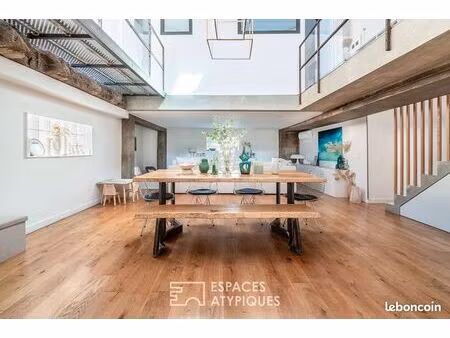 loft 4 pièces 145 m²