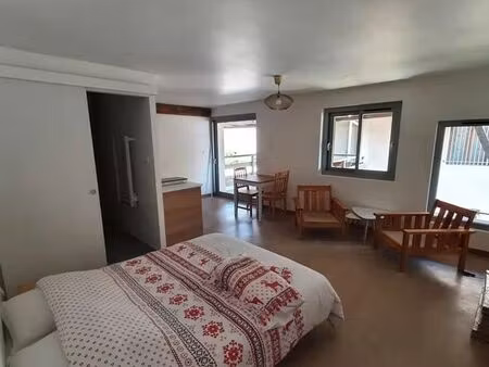 studio 31m2 libre de suite jusqu'au 19 juin 2026 750 euros toutes charges comprises