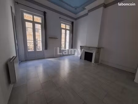 appartement 86 m² marseille