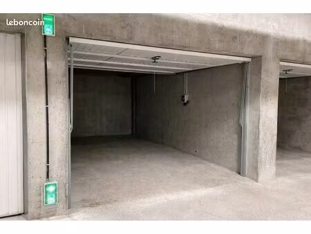 location garage evian