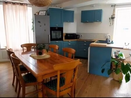 maison bourg de lizio- 3 chambres - 800 -