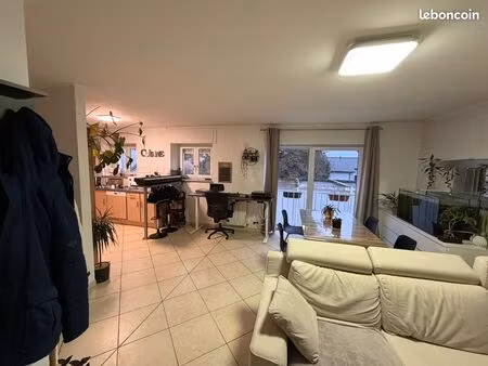 3 pièces 63m2 avec garage au centre ville d'hettange-grande