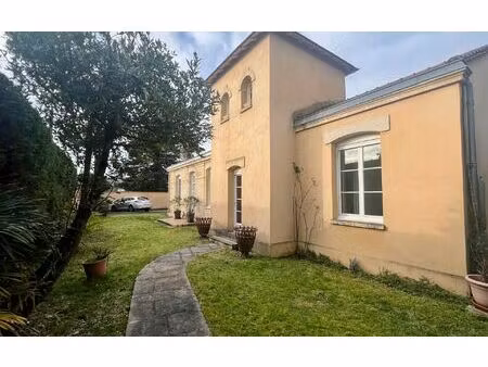 maison ambarès-et-lagrave 222 m² t-7 à vendre  564 000 €
